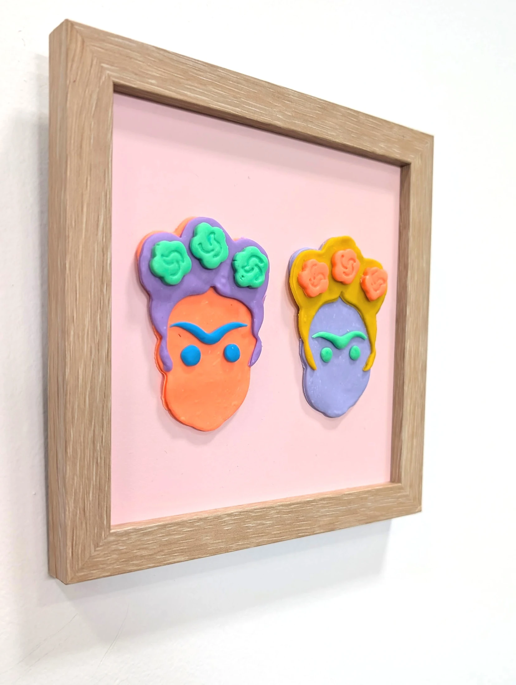 Frida, left side view